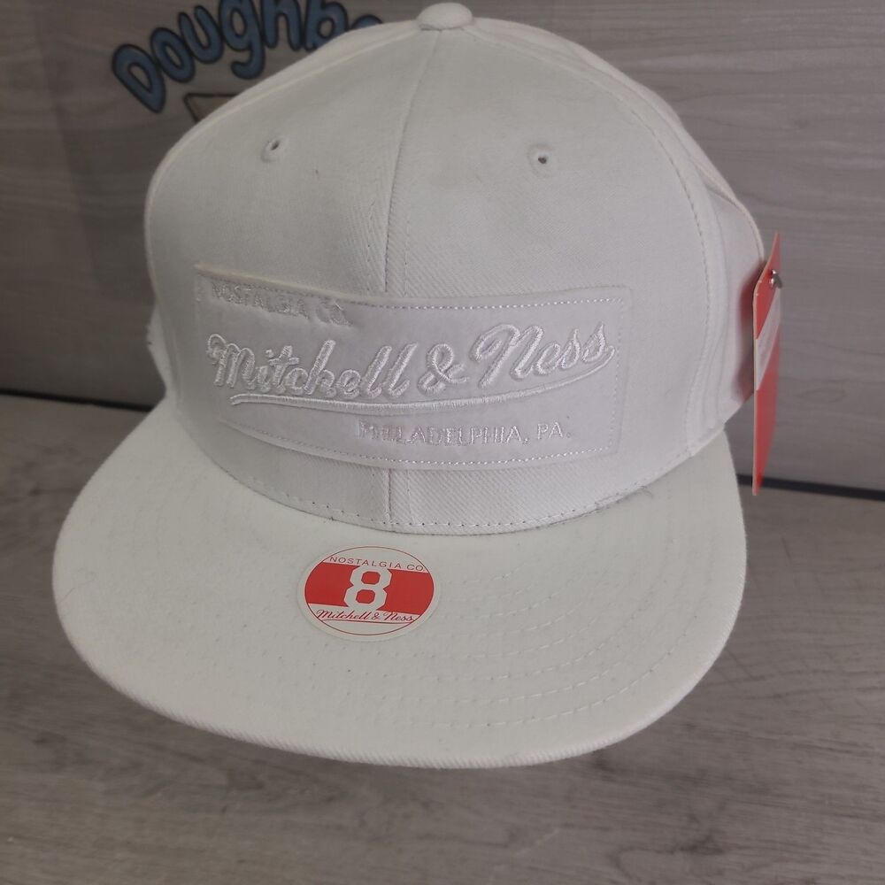 Mitchell & Ness Fitted Hat Professional 8 Model White Nostalgia Co Cap NWT NEW